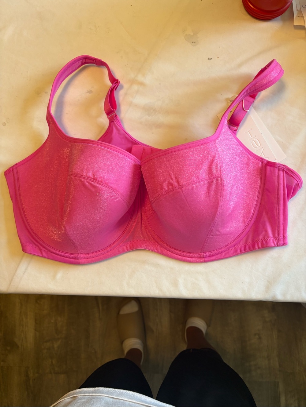 Full-Cup Underwire Bra in Vibrant Hot Pink